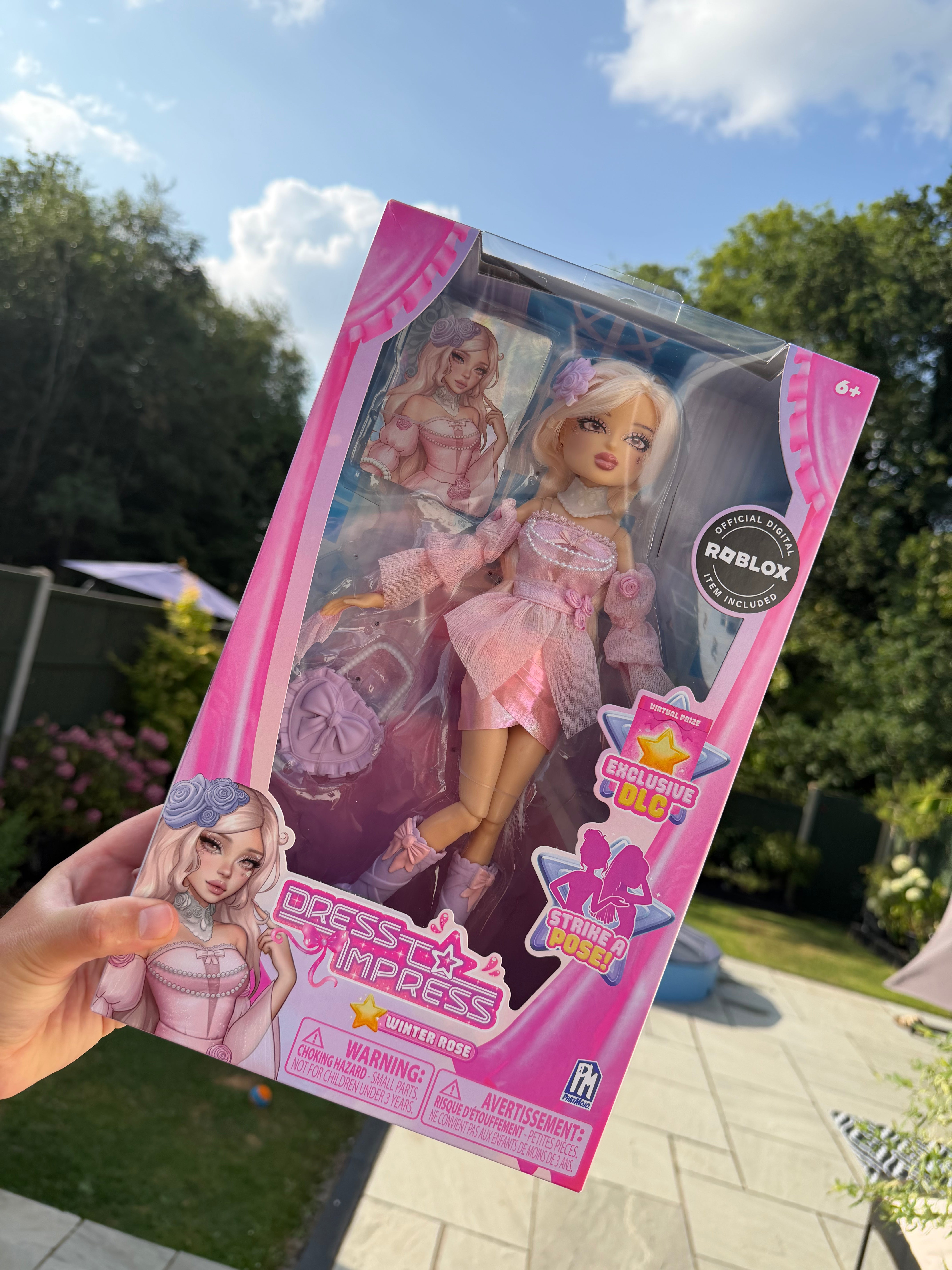 Dress To Impress S2 Dolls - No DLC Code