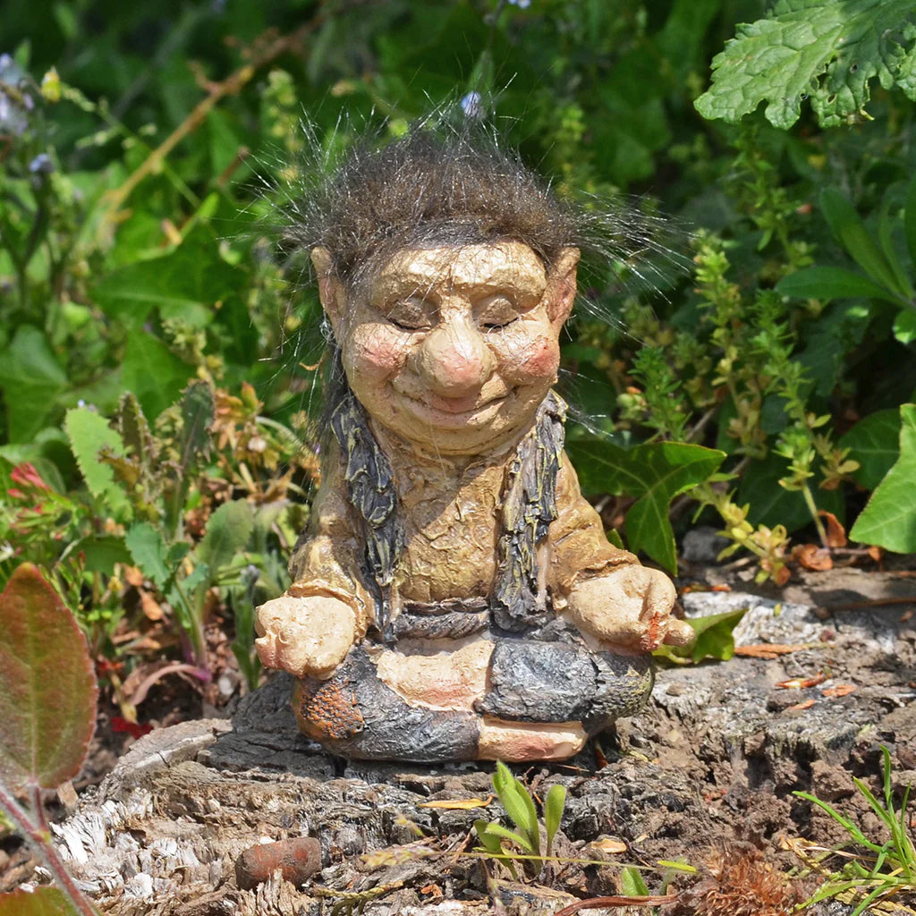 TROLL - MEDITATING H11CM