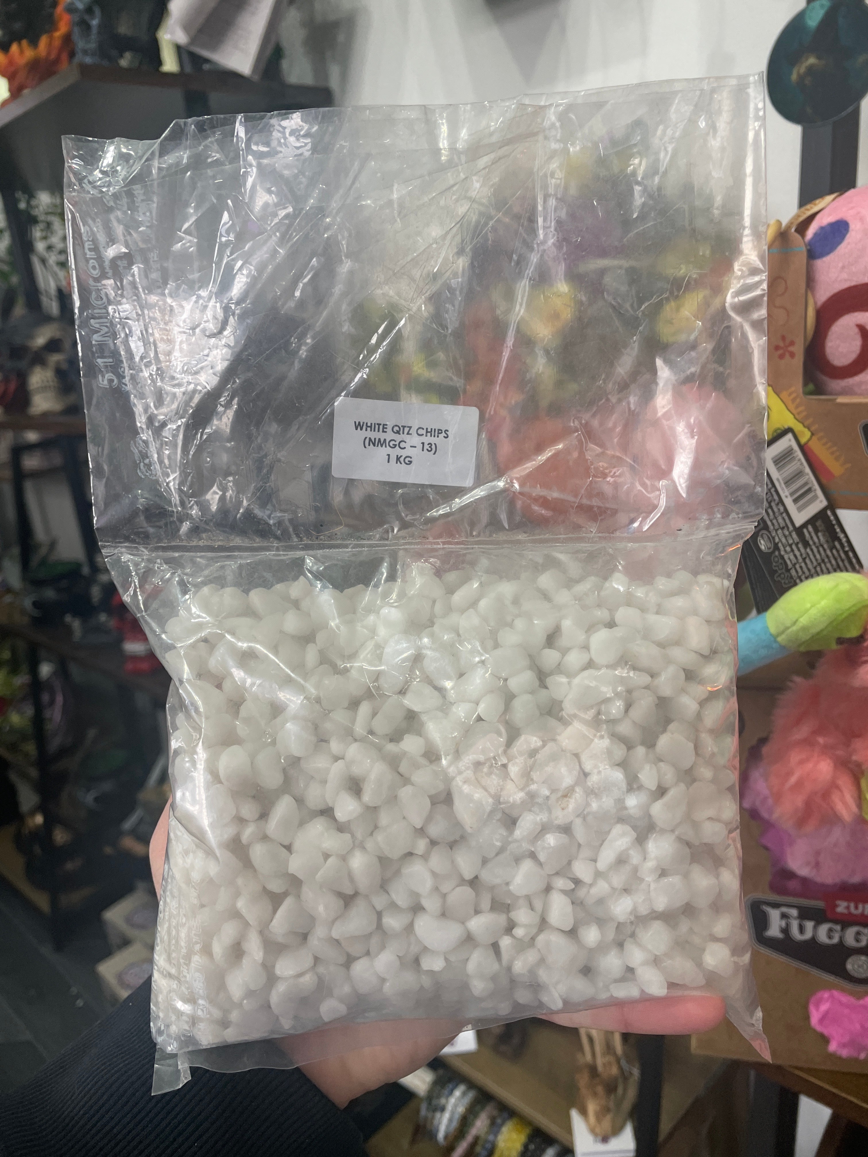 White Quartz Chips 1KG