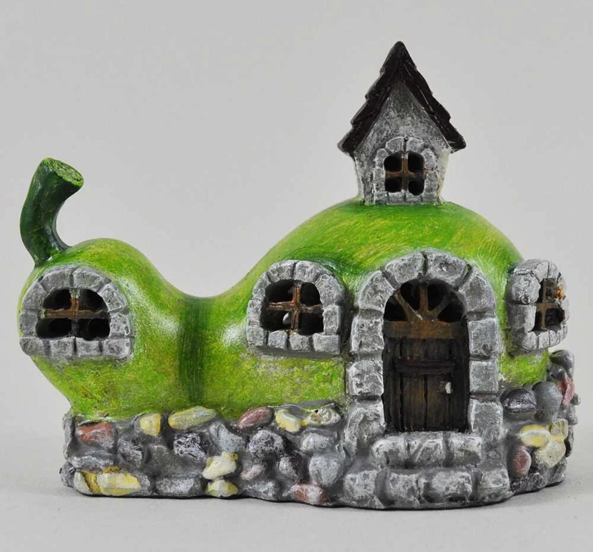 FAIRY HOUSE - PEAR COTTAGE WITH LIGHTS