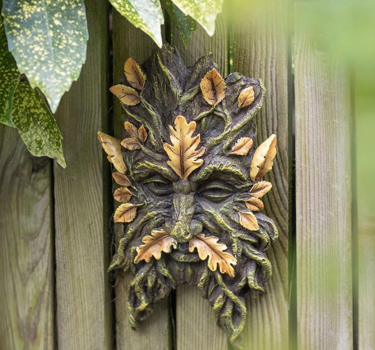 GREEN MAN YELLOW OAK LEAF WALL PLAQUE