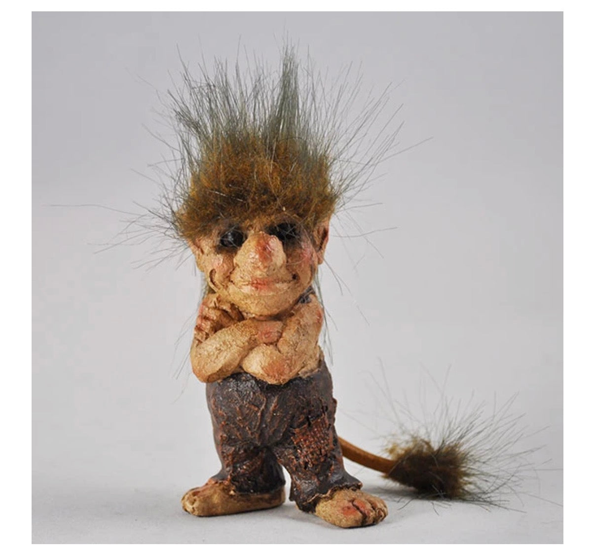 TROLL - CROSSED ARMS H10CM