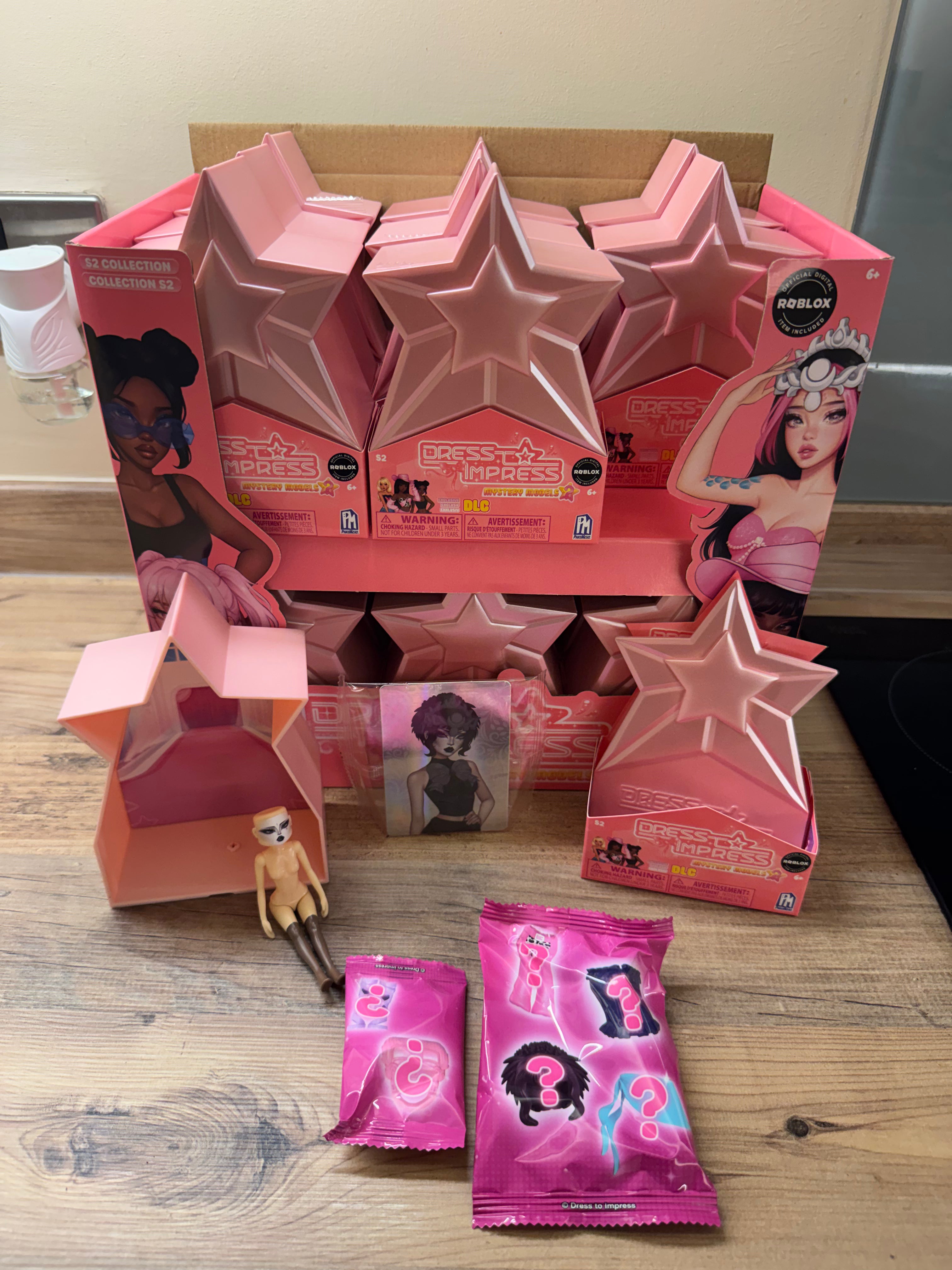 Dress To Impress Dolls - No Roblox Code